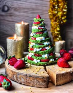 Tarta árbol de Navidad de chocolate blanco y pistachos