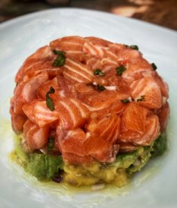 Tuna or salmon tartare with mango and avocado