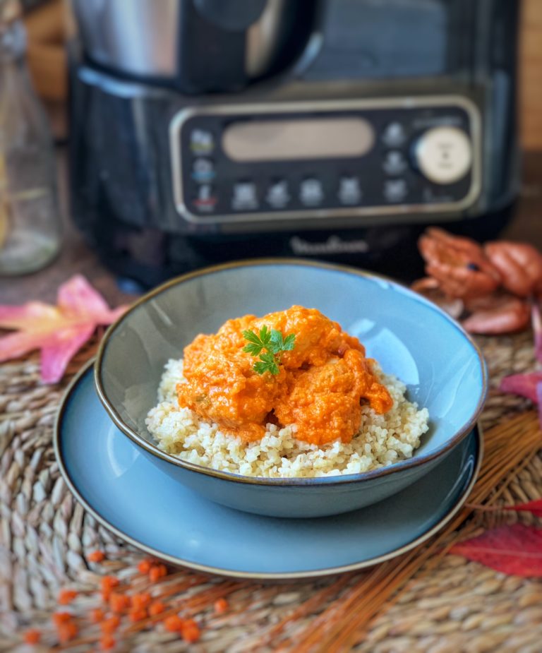 Albóndigas de merluza con salsa de tomate y almendras
