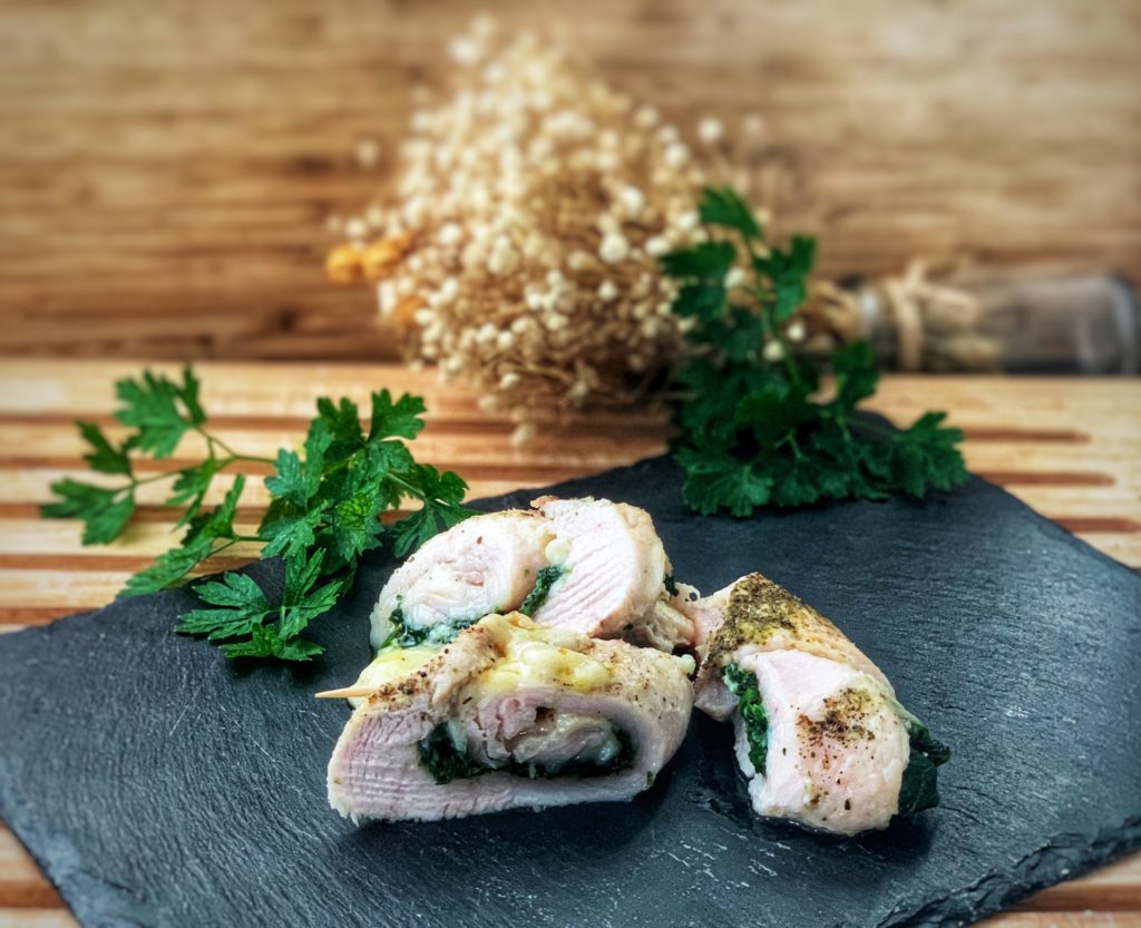 Chicken rolls stuffed with spinach and cheese
